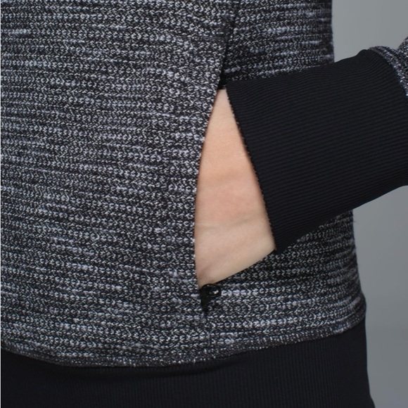 🍋LULULEMON🍋 Be Present Jacket Size 4 - Picture 5 of 12